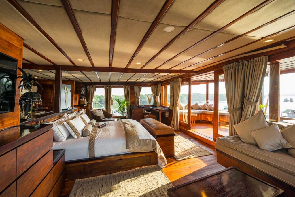 Luxury Komodo Yacht Charter: Peeking the Boutique Cabins  