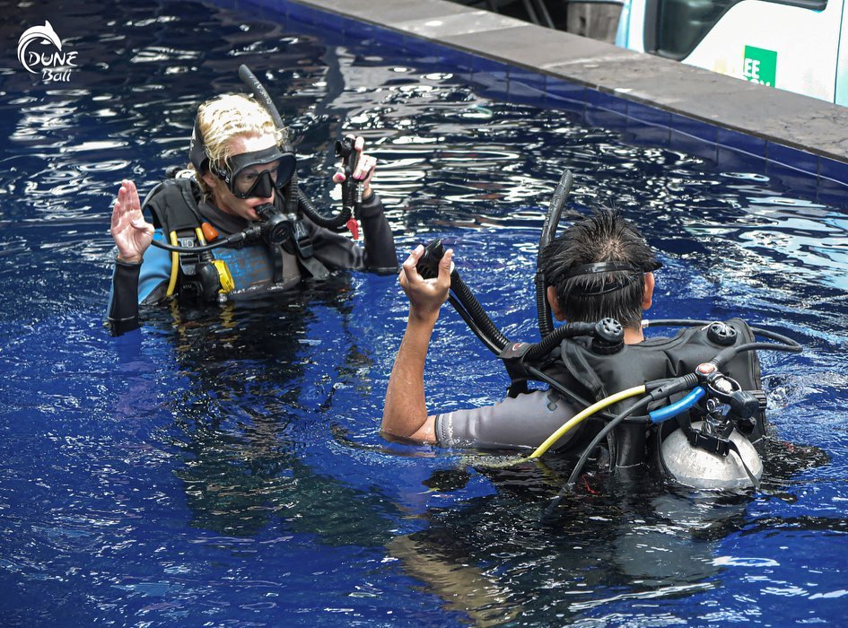 How’s Scuba Diving Lessons for Beginners Actually Like